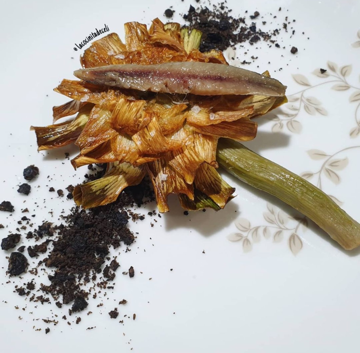 Fried Artichoke Heart Flower with Smoked Sardine